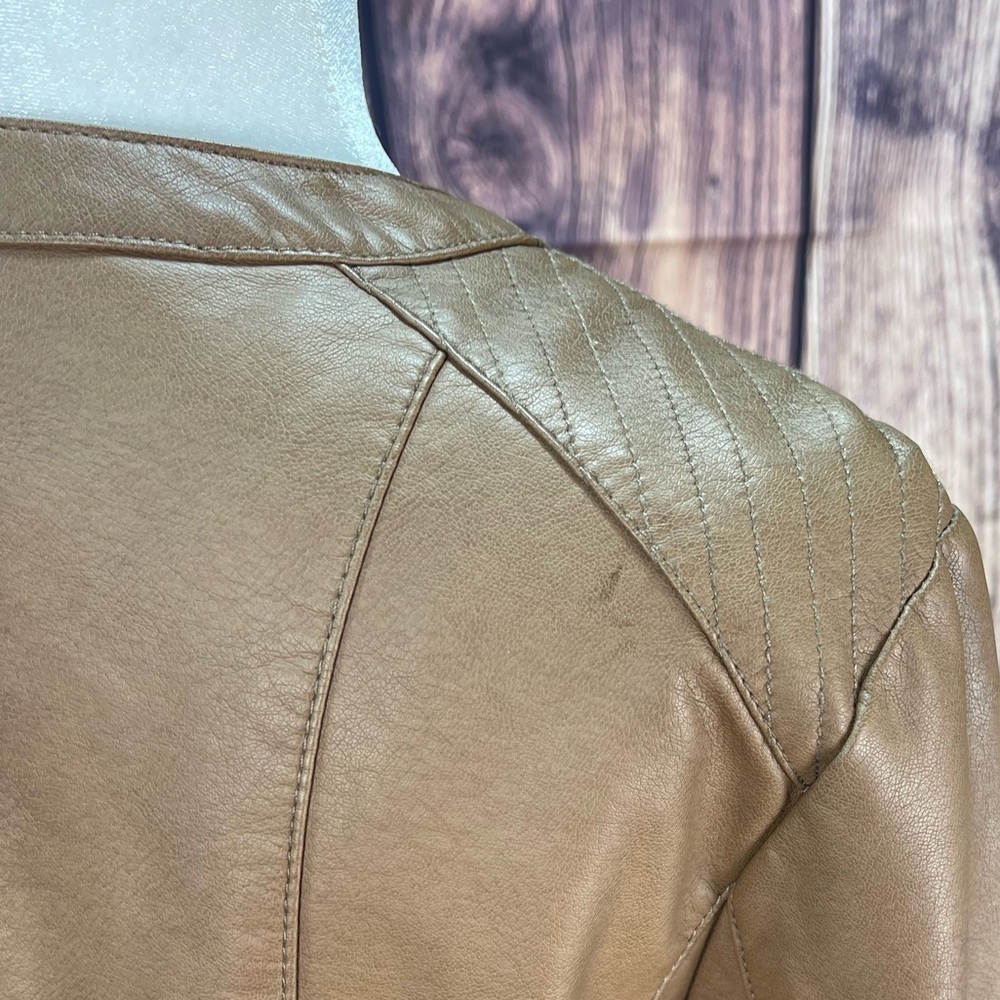 Charter club tan faux leather zipper jacket women’s size M - Picture 11 of 16
